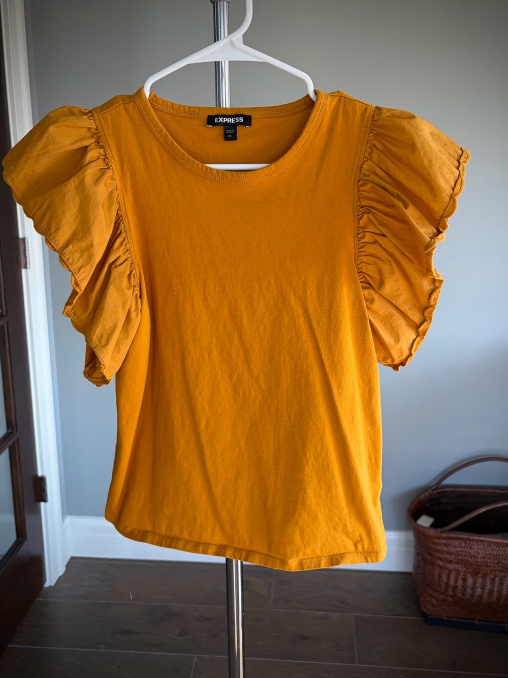 Express Mustard Yellow Short Sleeve Ruffle Top XS